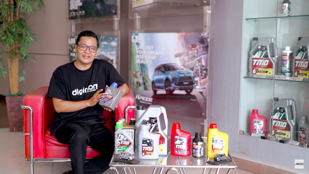 Youtube Auto2000 Menerangkan Jenis Oli Mobil Toyota AutoFamily, Mari Simak dan Jangan Sampai Salah Pilih (1)