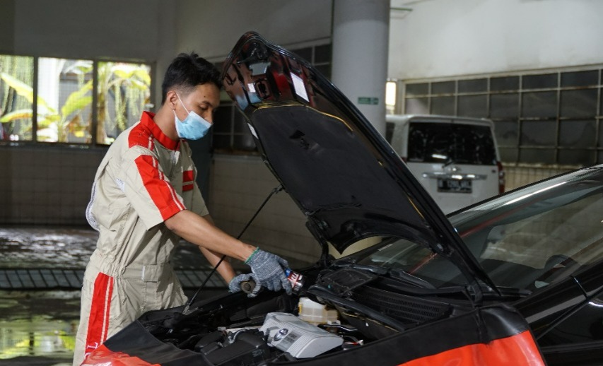 Youtube Auto2000 Menerangkan Jenis Oli Mobil Toyota AutoFamily, Mari Simak dan Jangan Sampai Salah Pilih (3)